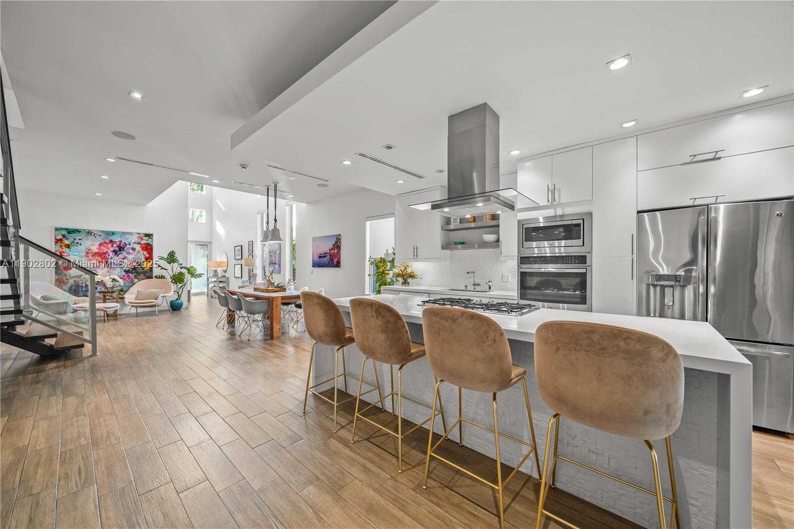 Imagen de Pequeño Objeto