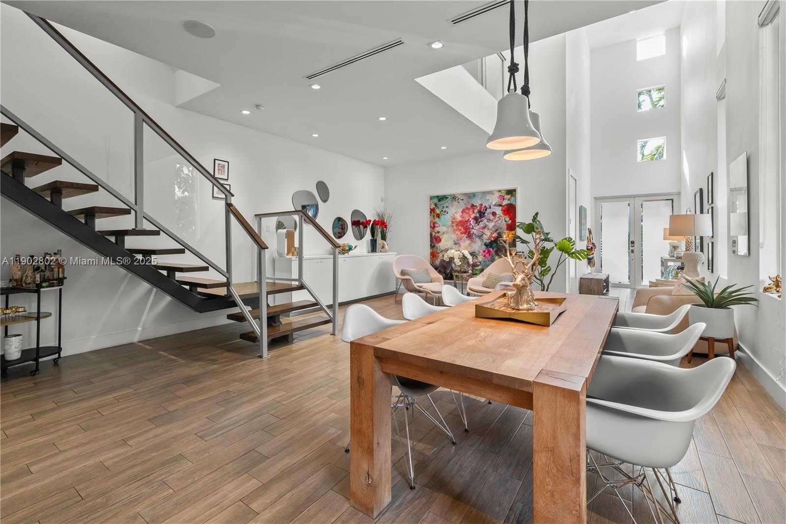 Imagen de Pequeño Objeto