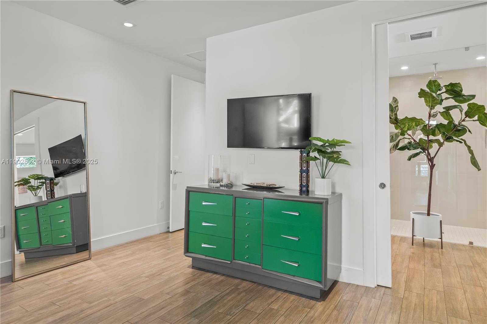 Imagen de Pequeño Objeto