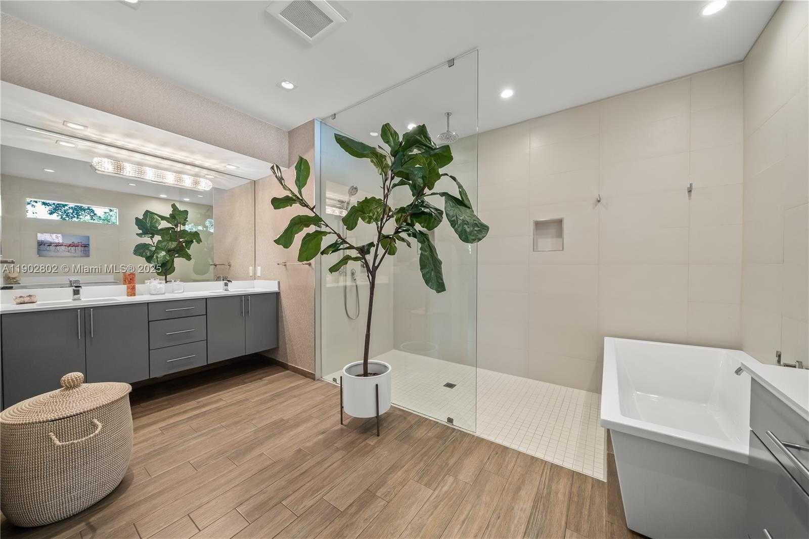 Imagen de Pequeño Objeto