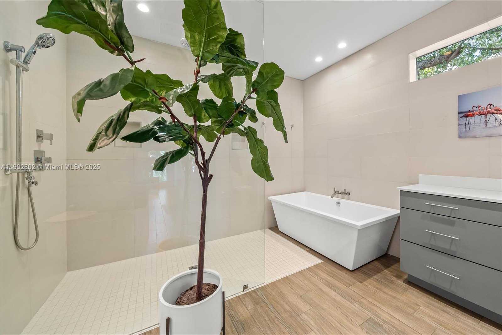 Imagen de Pequeño Objeto