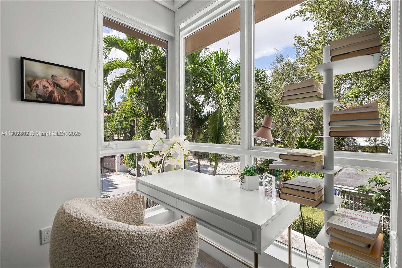 Imagen de Pequeño Objeto