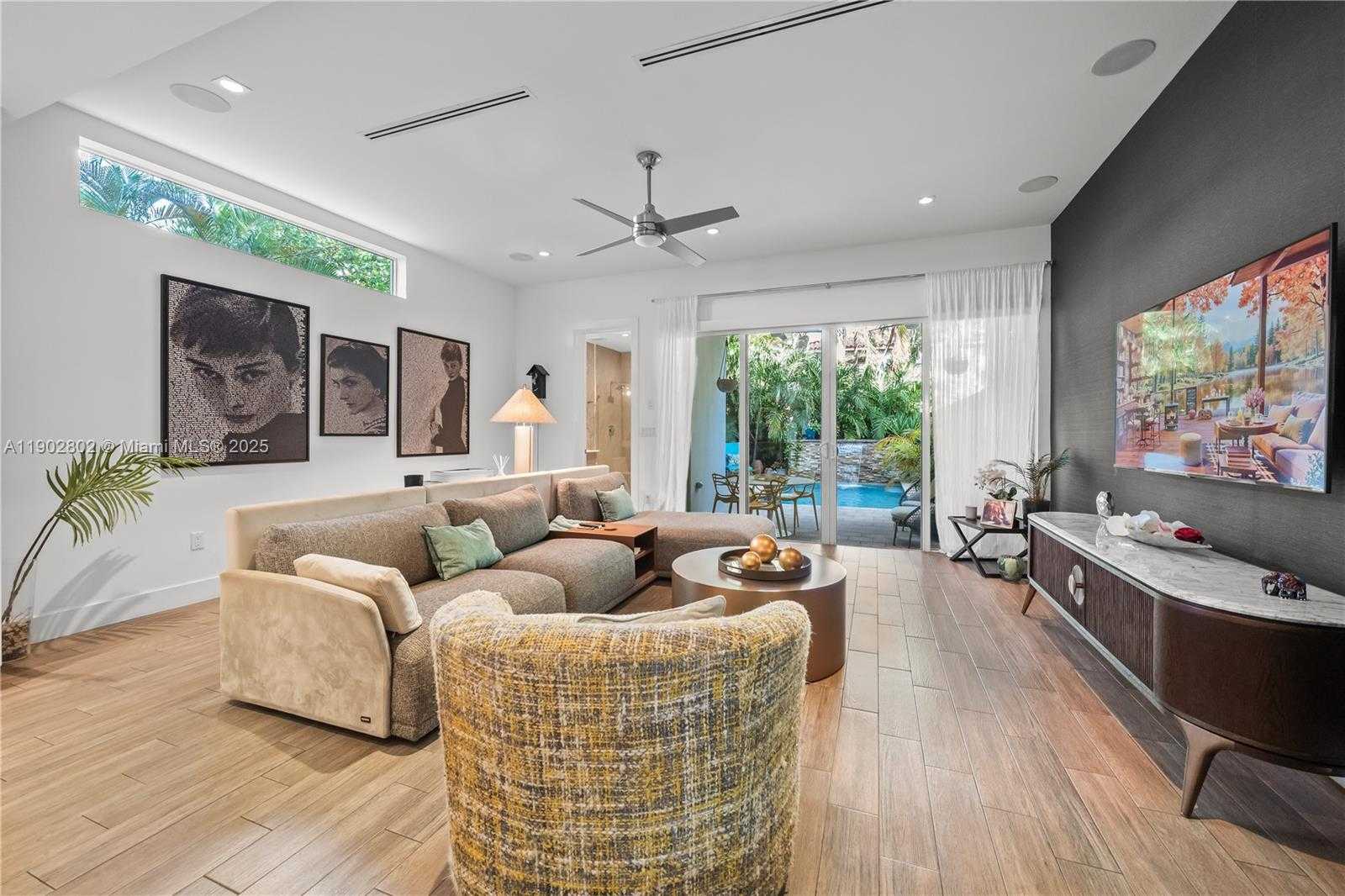 Imagen de Pequeño Objeto