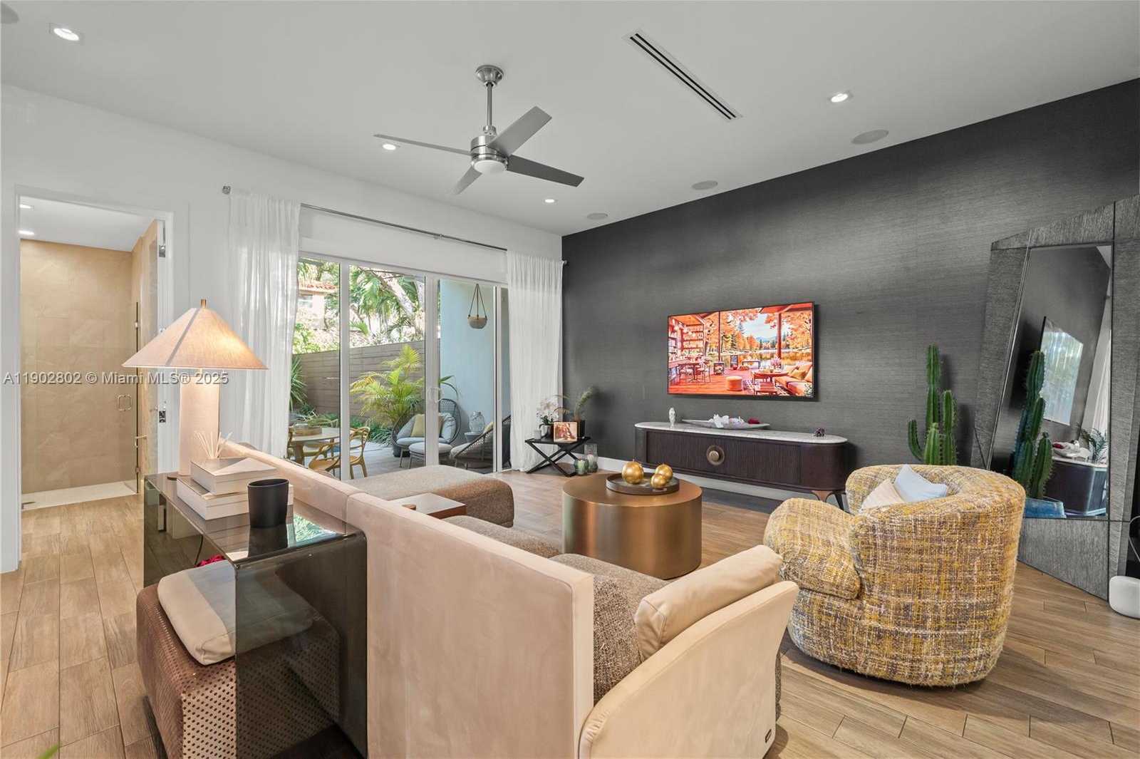 Imagen de Pequeño Objeto