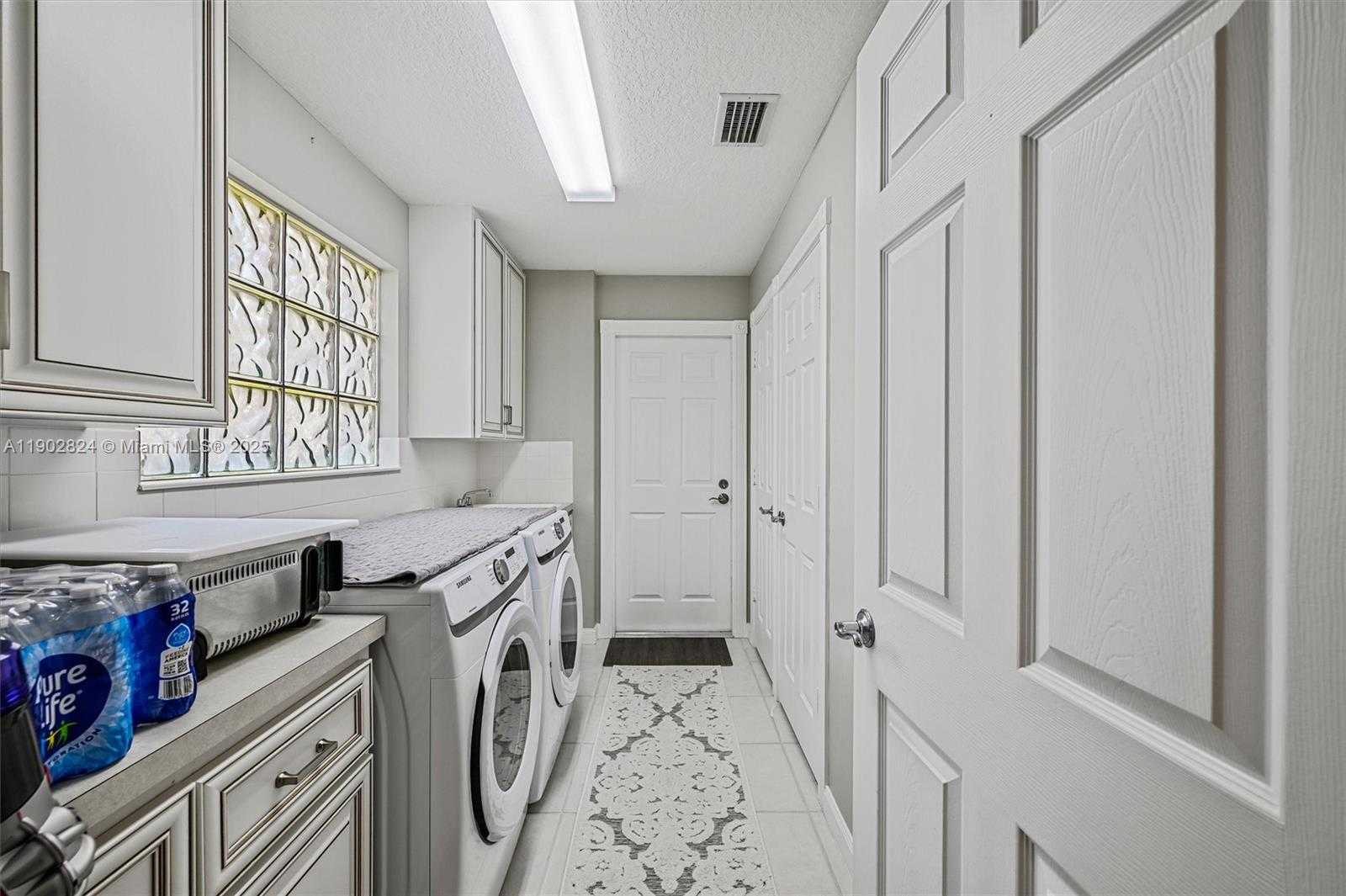 Small Image of Port St. Lucie Number 12