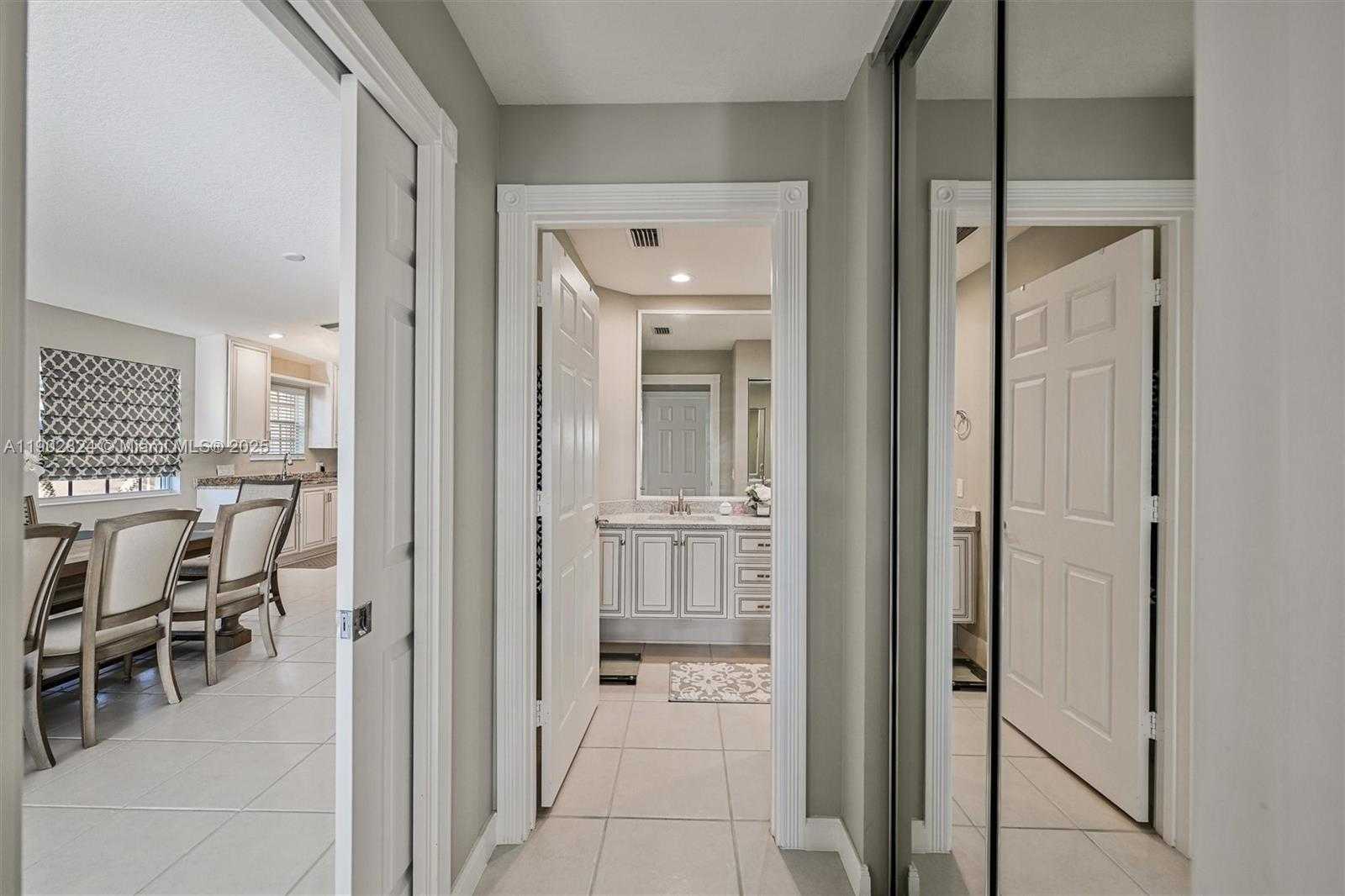 Small Image of Port St. Lucie Number 14