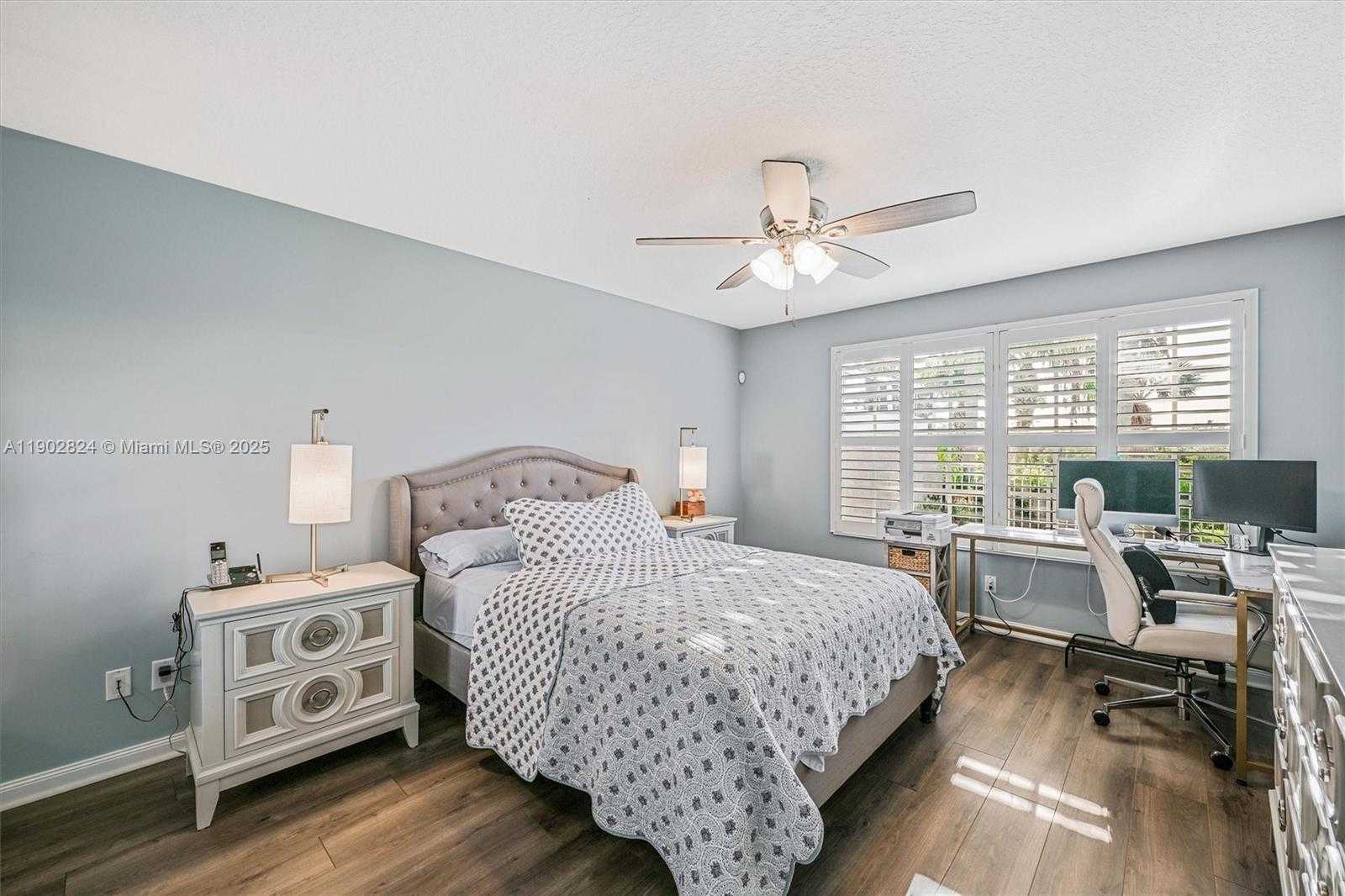 Small Image of Port St. Lucie Number 16