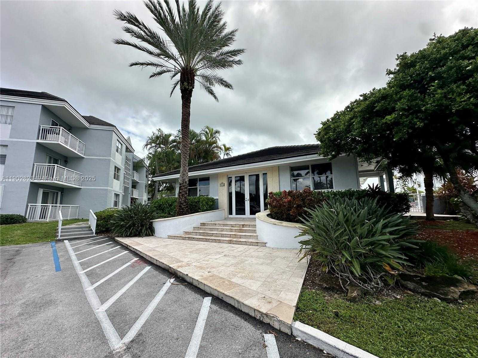 Small Image of 8640 SOUTH WEST 212TH ST #307, Cutler Bay Number 38