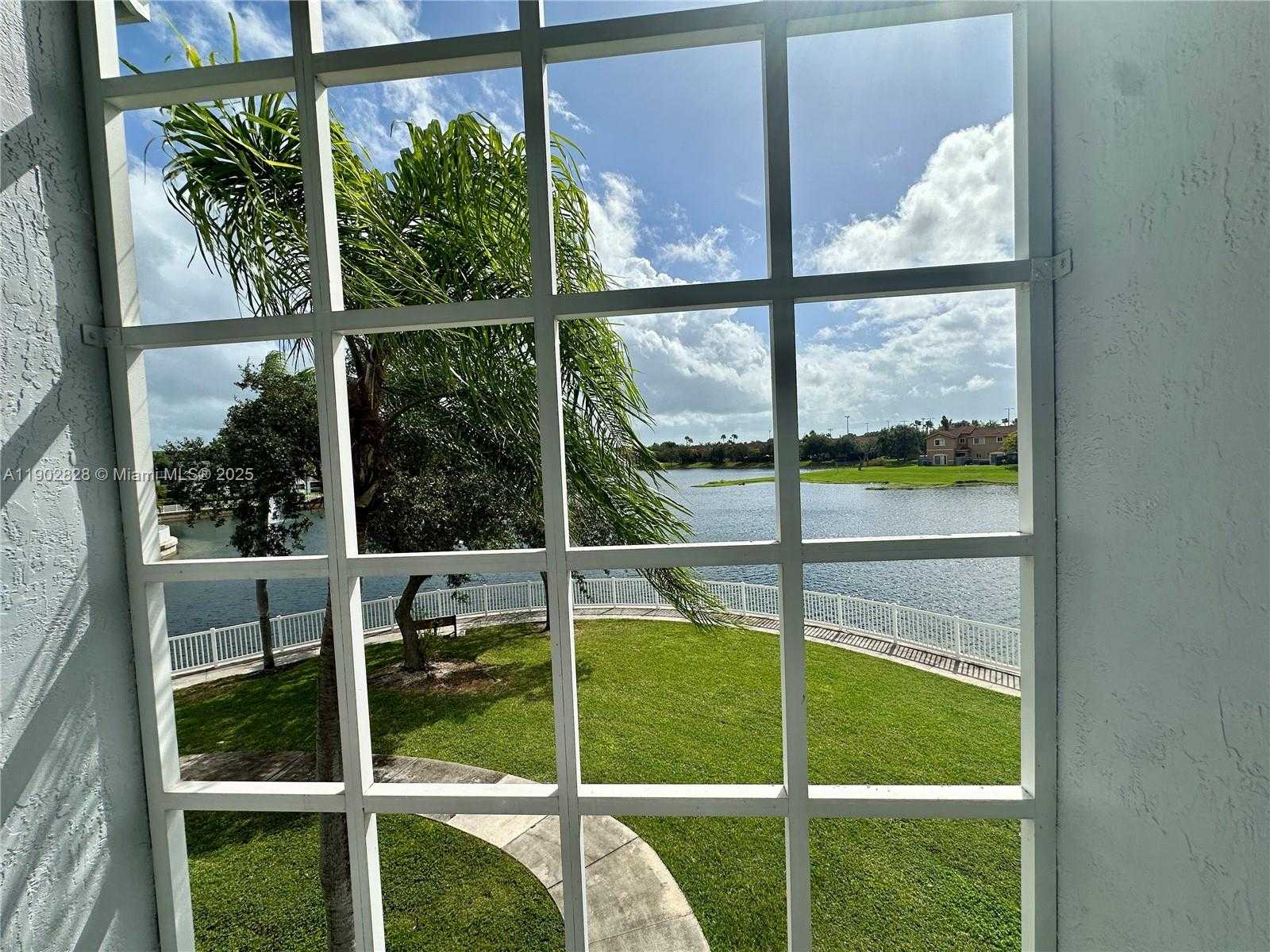 Small Image of 8640 SOUTH WEST 212TH ST #307, Cutler Bay Number 4