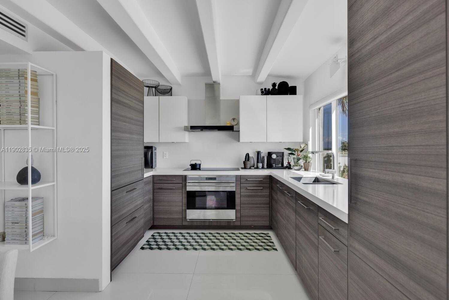 Imagen de Pequeño Objeto