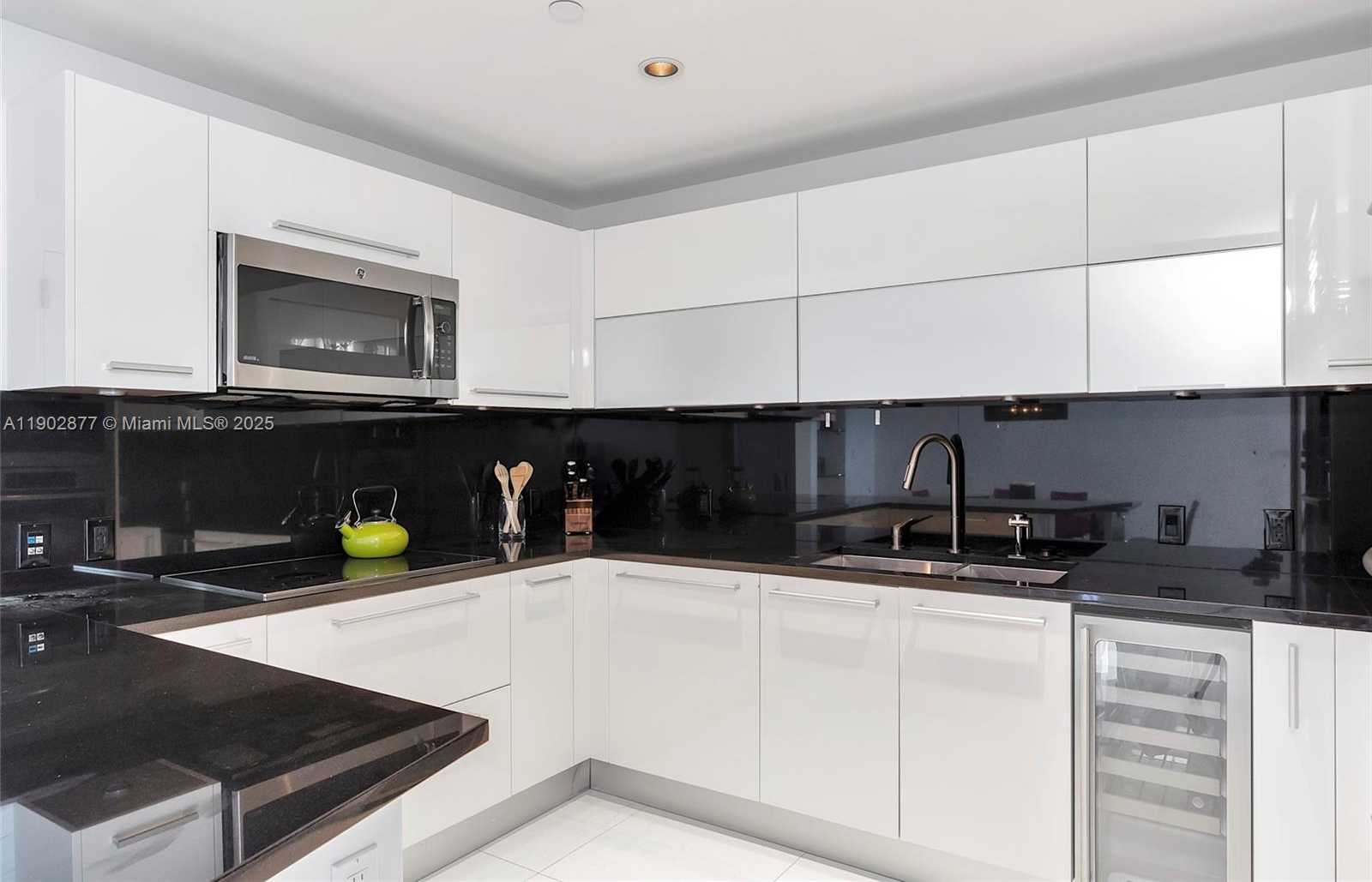 Small Image of 17121 COLLINS AVE #2906, Sunny Isles Beach Number 11