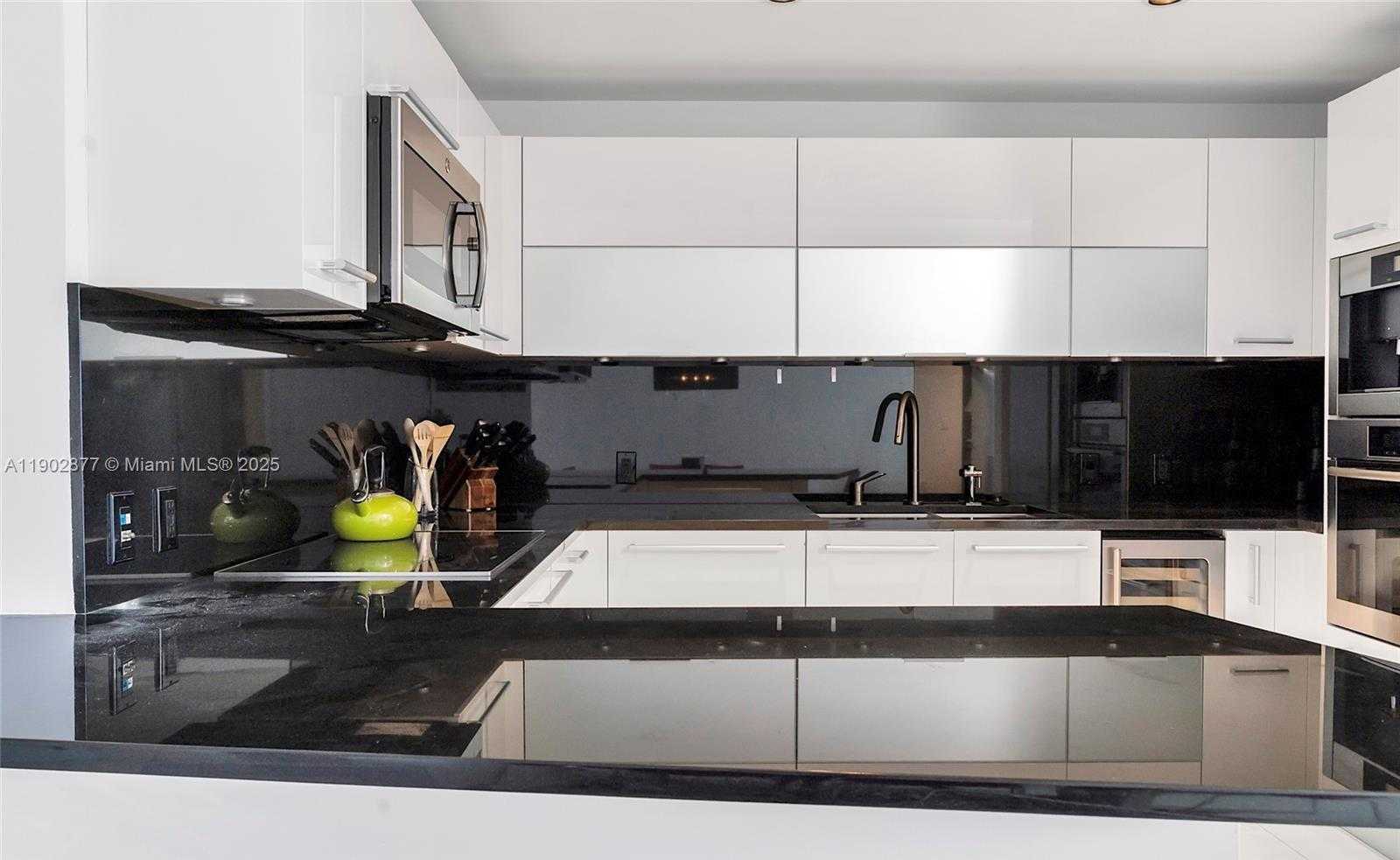 Small Image of 17121 COLLINS AVE #2906, Sunny Isles Beach Number 12