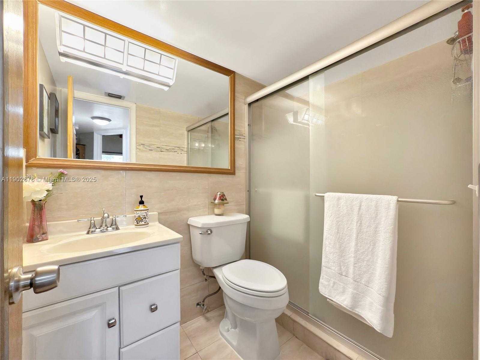 Small Image of 5201 ORDUNA DR #15, Coral Gables Number 14