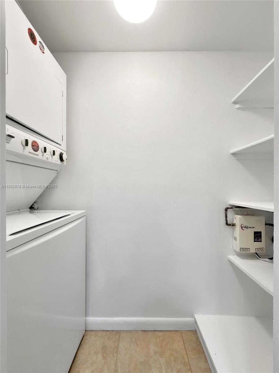 Small Image of 5201 ORDUNA DR #15, Coral Gables Number 15