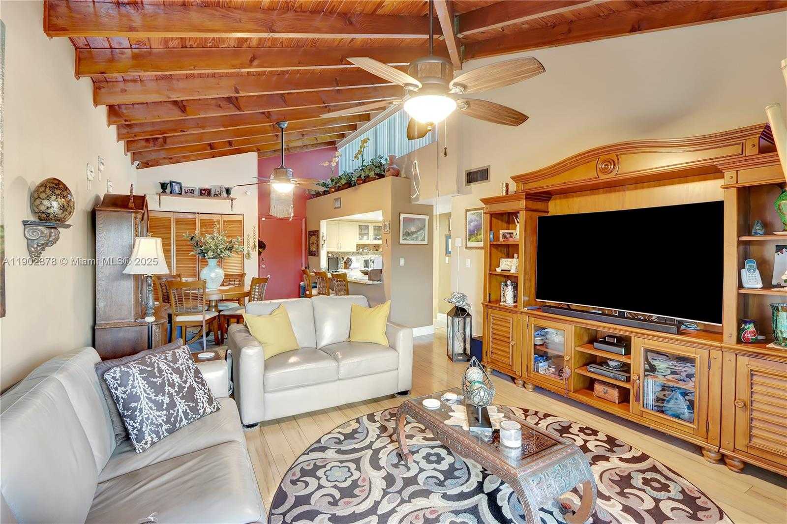 Small Image of 5201 ORDUNA DR #15, Coral Gables Number 7