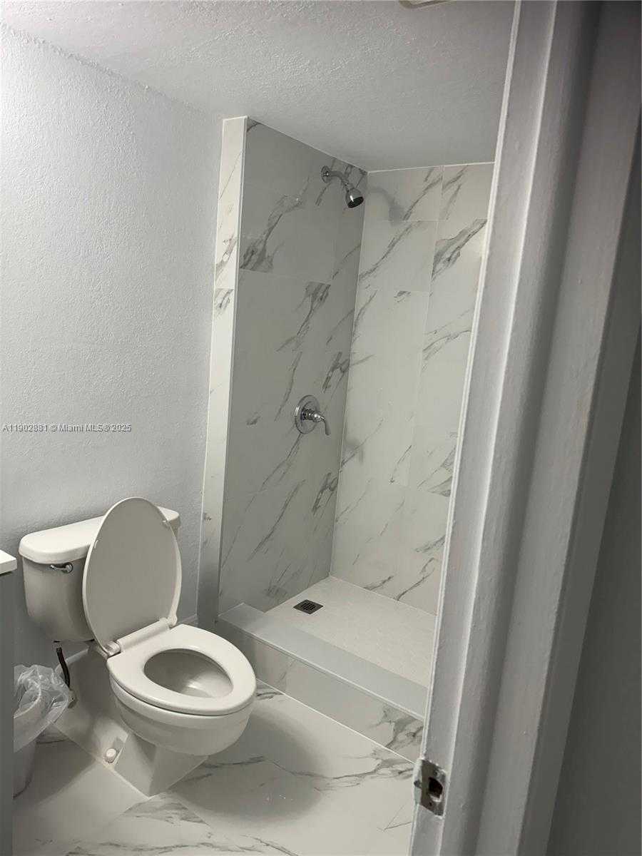 Small Image of 14311 NORTH KENDALL DR #206A, Miami Number 14