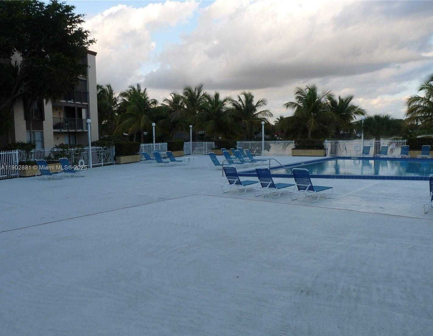 Small Image of 14311 NORTH KENDALL DR #206A, Miami Number 20