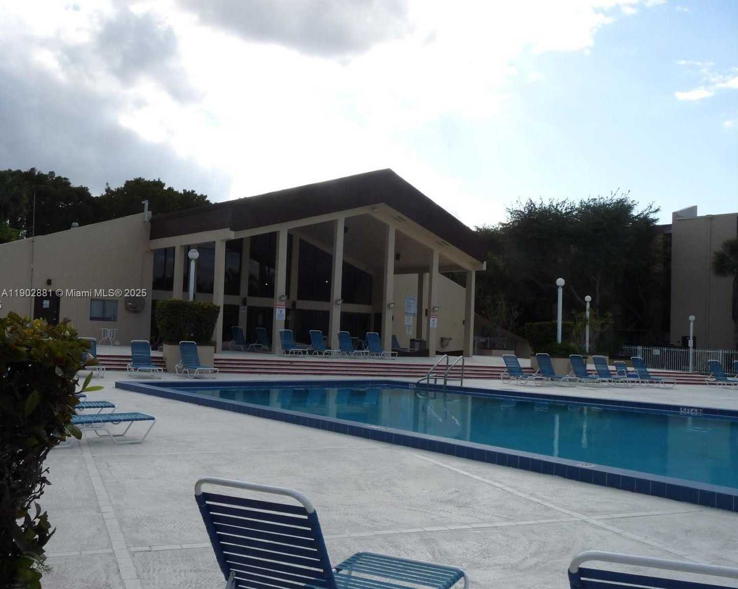 Small Image of 14311 NORTH KENDALL DR #206A, Miami Number 21