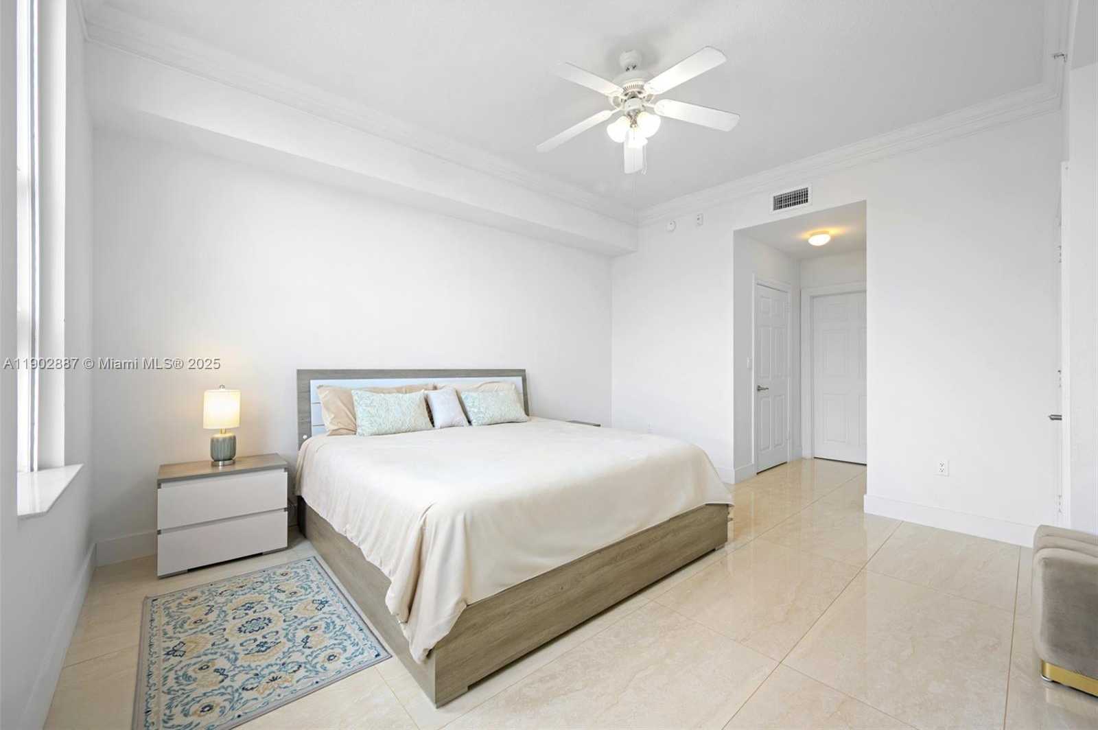 Small Image of 3001 NORTH EAST 185 ST #613, Aventura Number 15