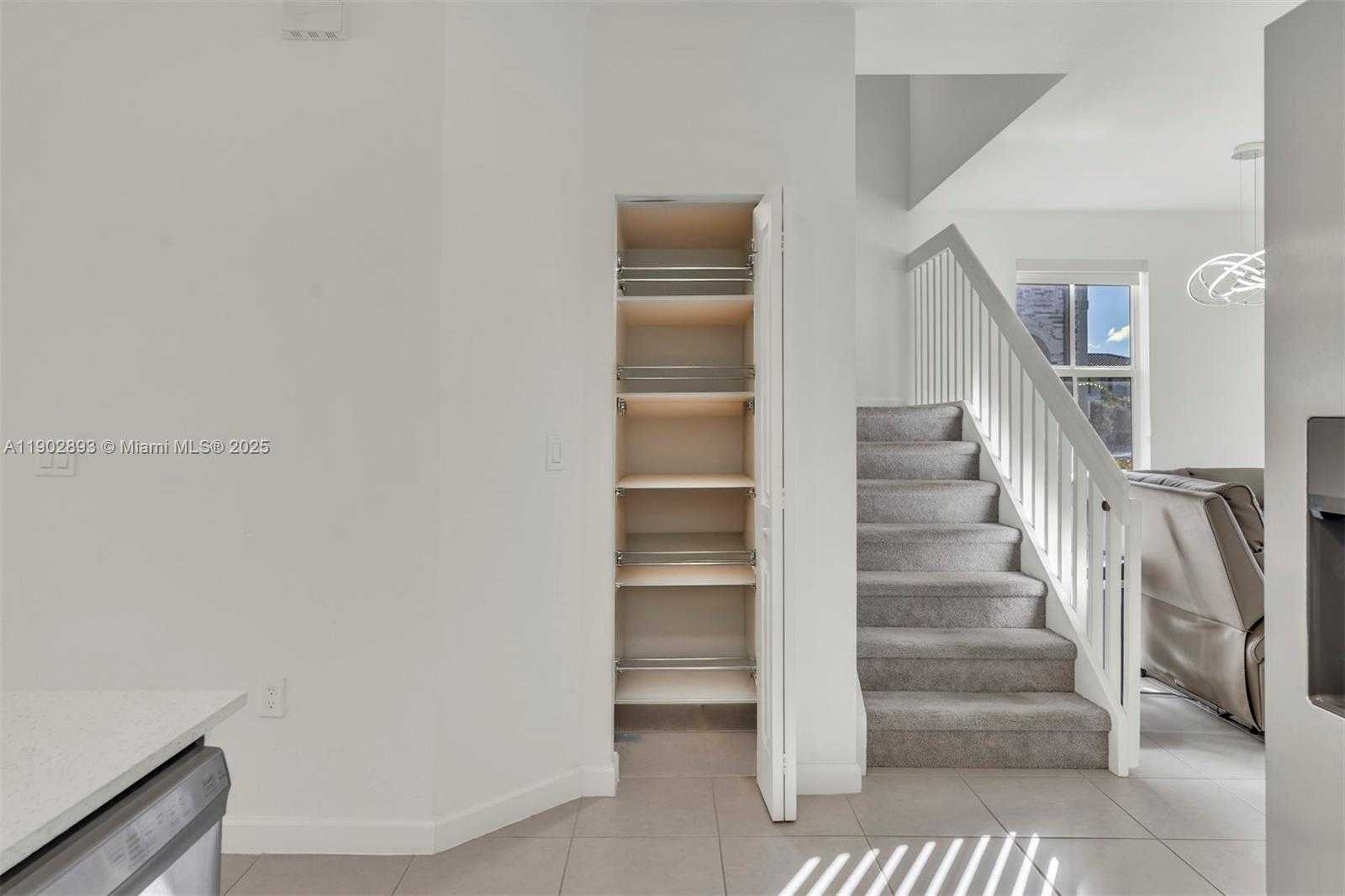 Imagen de Pequeño Objeto