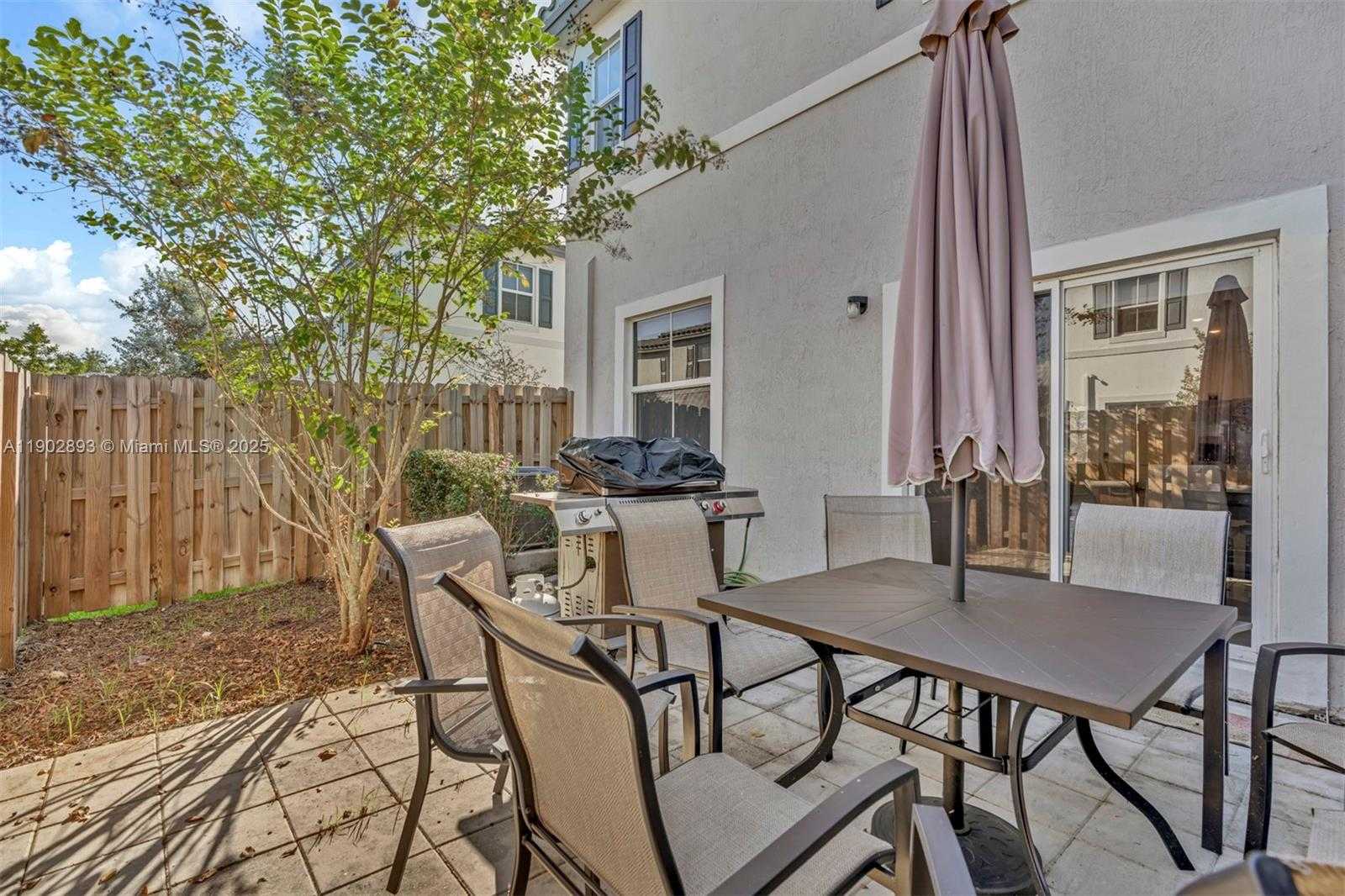 Imagen de Pequeño Objeto