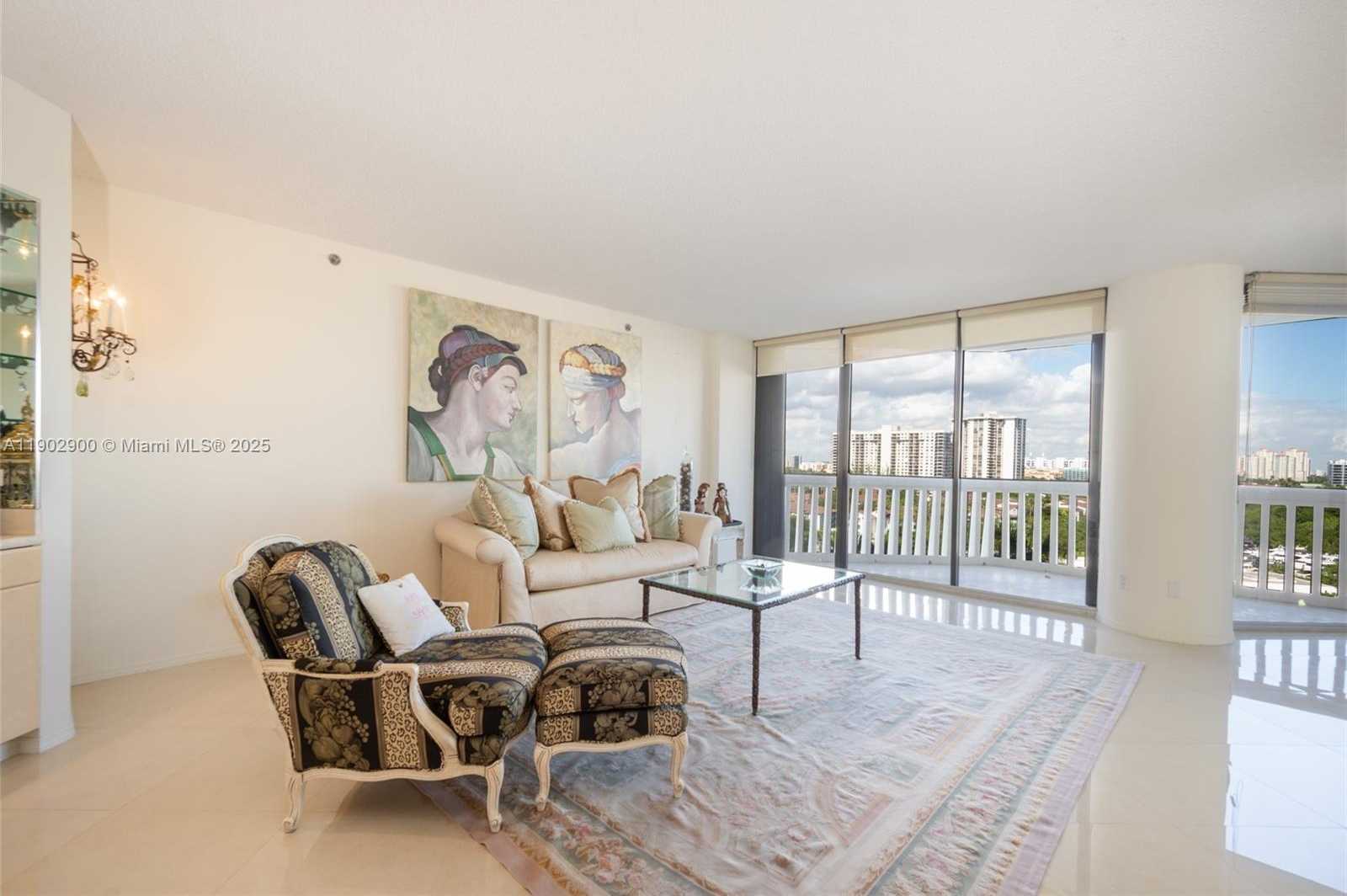 Small Image of 2000 ISLAND BLVD #1109, Aventura Number 3