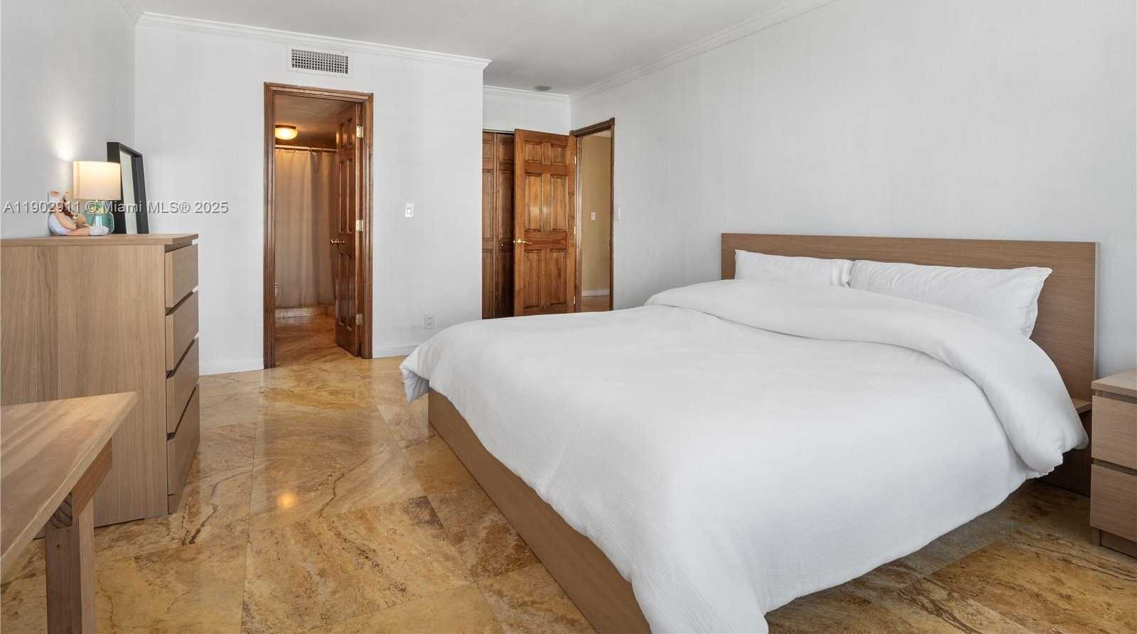 Small Image of 600 THREE ISLANDS BLVD #1814, Hallandale Beach Number 15