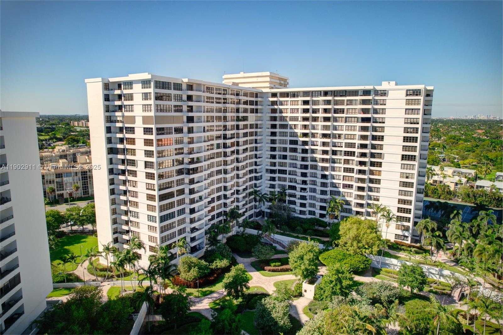 Small Image of 600 THREE ISLANDS BLVD #1814, Hallandale Beach Number 26