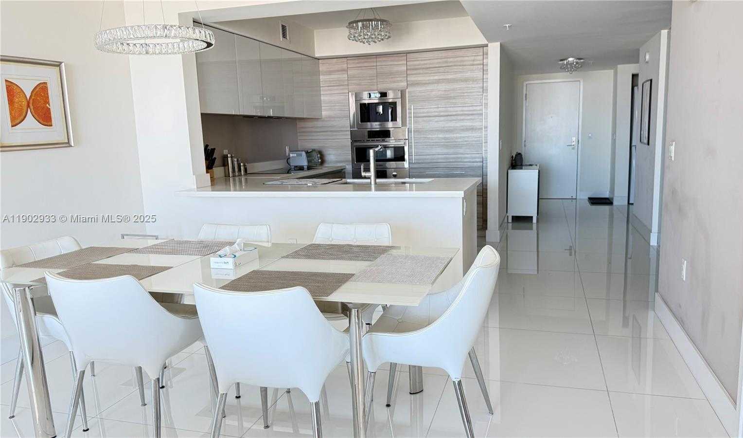 Small Image of Sunny Isles Beach Number 4