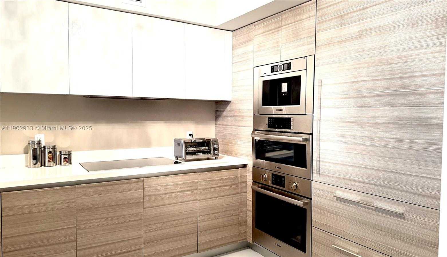 Small Image of Sunny Isles Beach Number 5