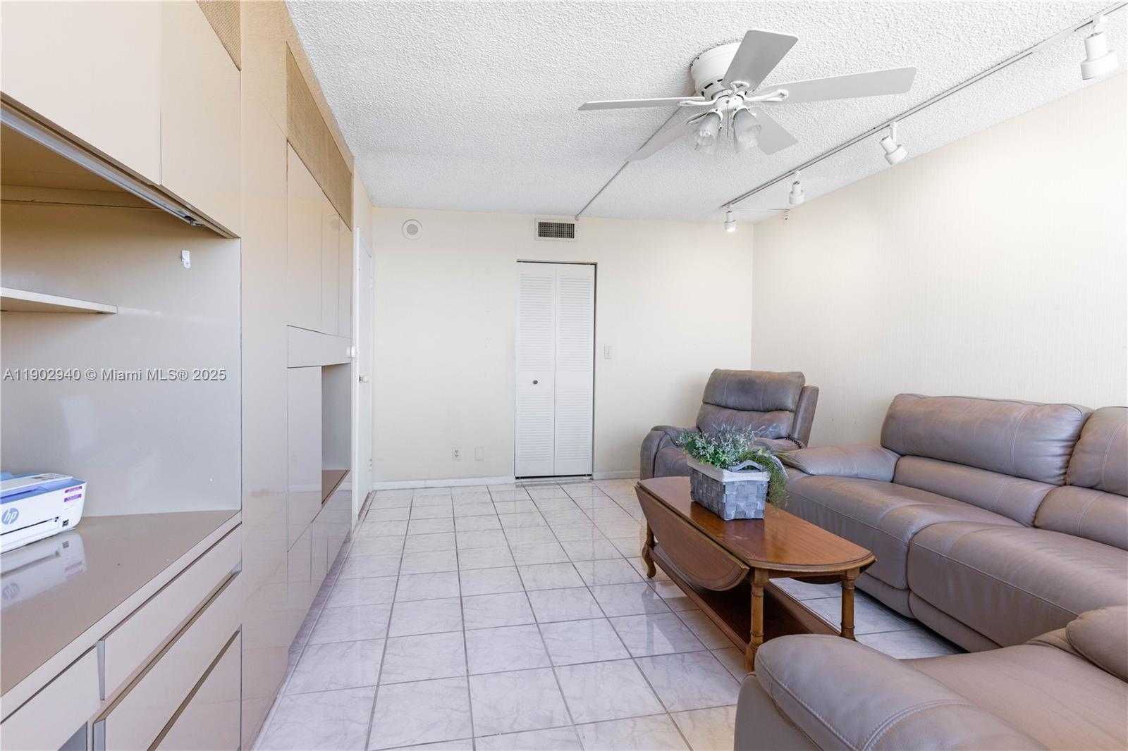 Small Image of 600 THREE ISLANDS BLVD #1522, Hallandale Beach Number 16