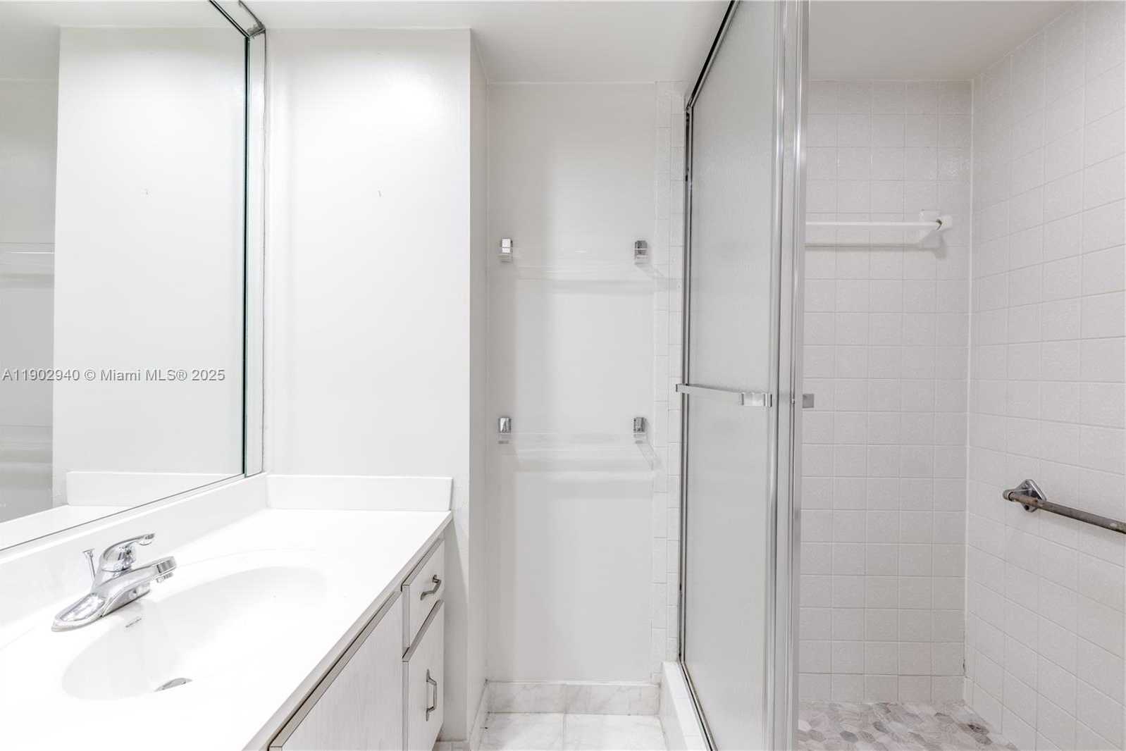 Small Image of 600 THREE ISLANDS BLVD #1522, Hallandale Beach Number 21