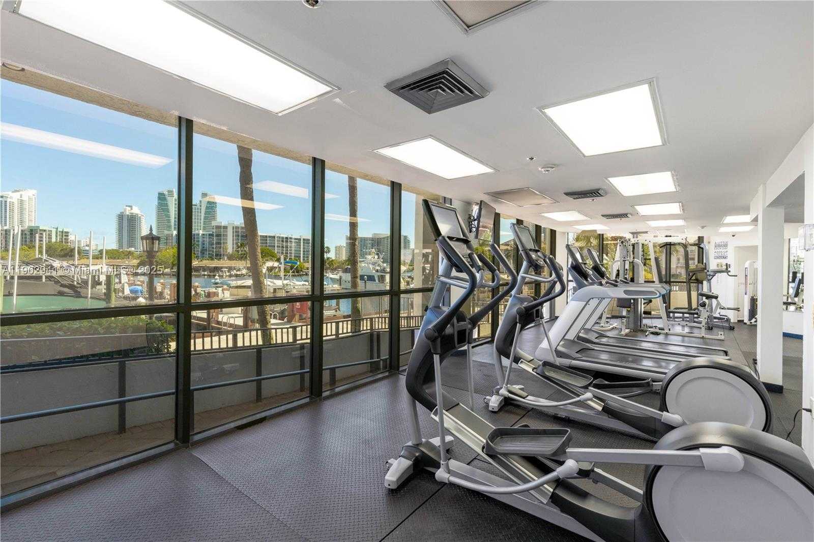 Small Image of 300 THREE ISLANDS BLVD #PH2A, Hallandale Beach Number 49