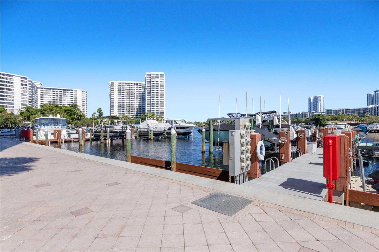 Small Image of 300 THREE ISLANDS BLVD #PH2A, Hallandale Beach Number 50