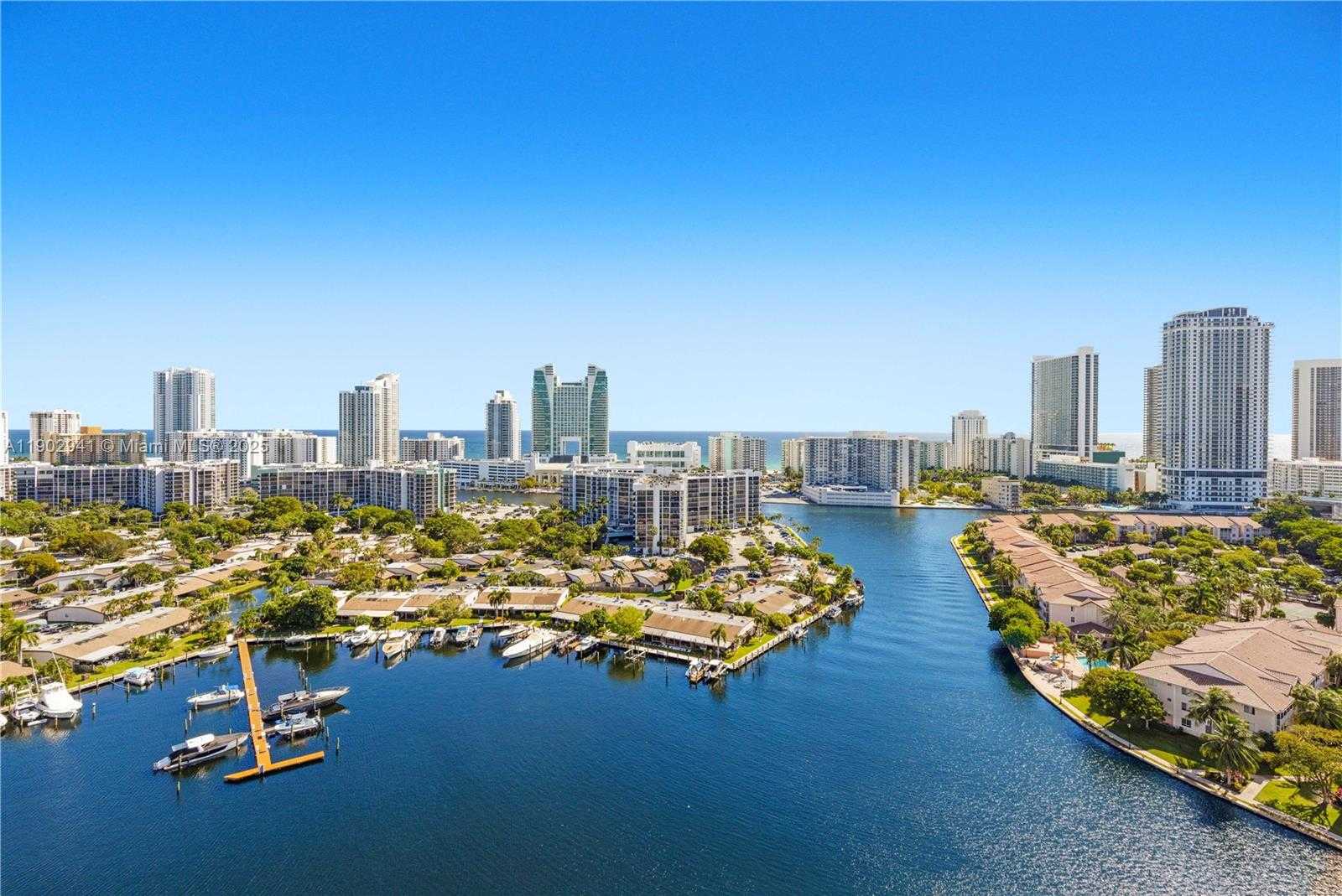 Small Image of 300 THREE ISLANDS BLVD #PH2A, Hallandale Beach Number 6