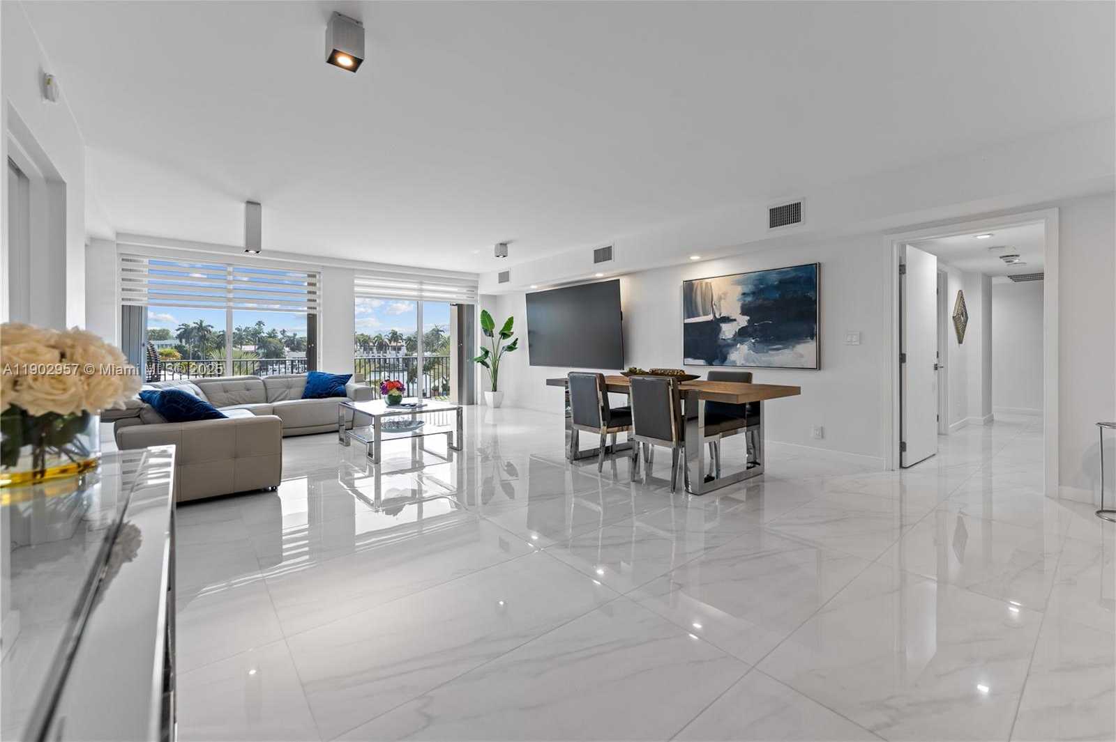 Small Image of 5660 COLLINS AVE #2A, Miami Beach Number 14