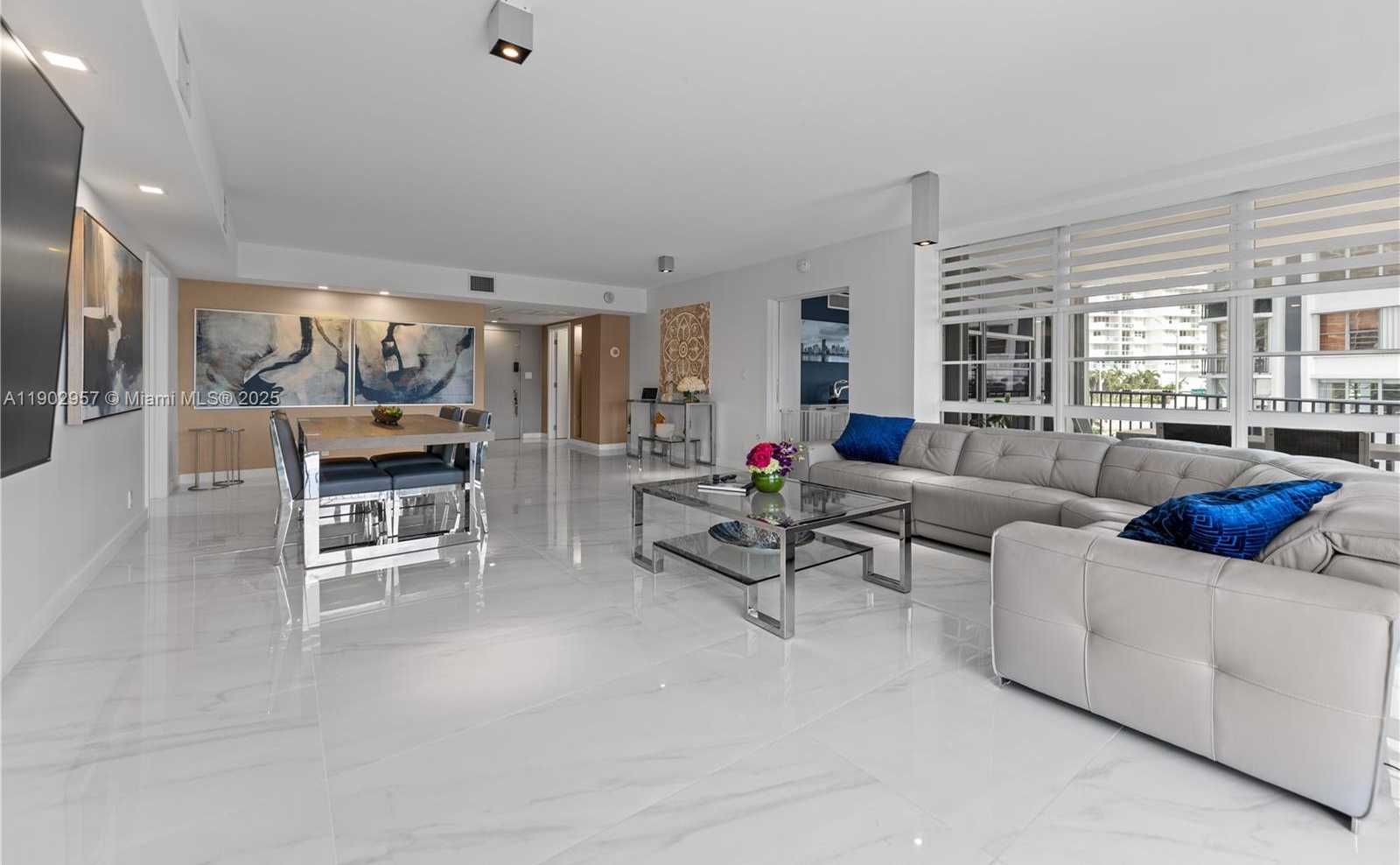 Small Image of 5660 COLLINS AVE #2A, Miami Beach Number 15