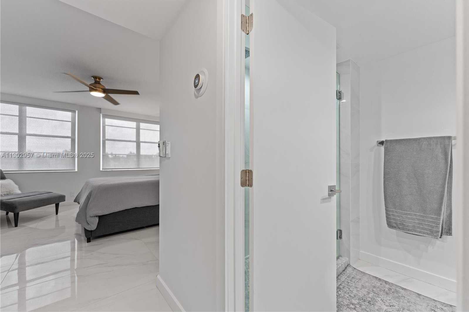 Small Image of 5660 COLLINS AVE #2A, Miami Beach Number 24