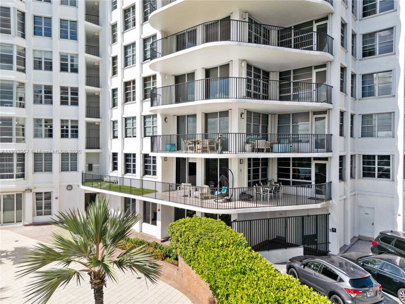 Small Image of 5660 COLLINS AVE #2A, Miami Beach Number 4
