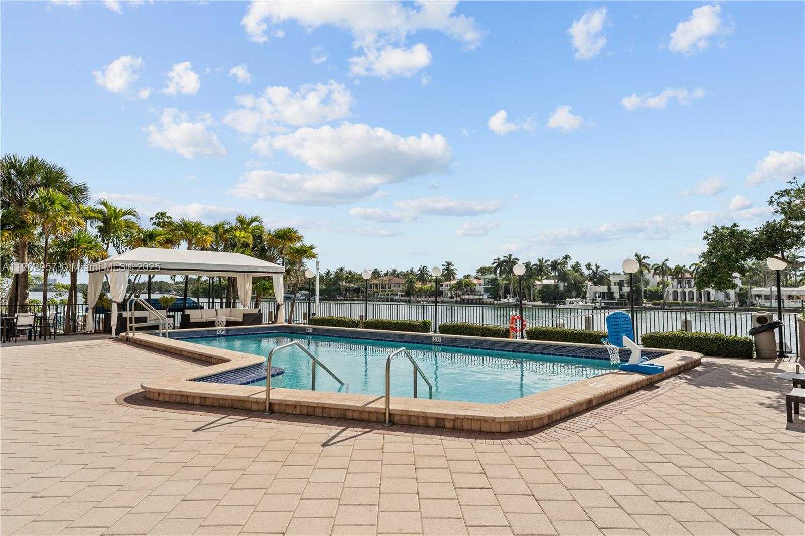 Small Image of 5660 COLLINS AVE #2A, Miami Beach Number 53