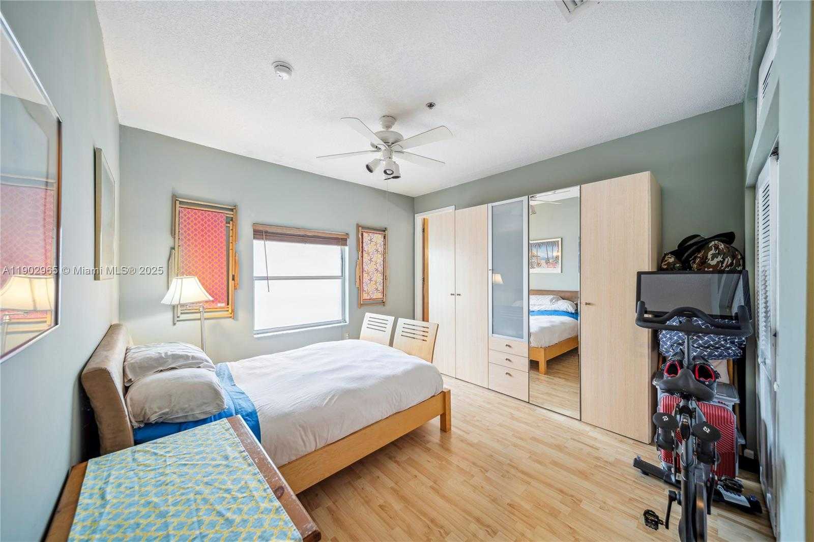 Small Image of 9008 COLLINS AVE #402, Surfside Number 14