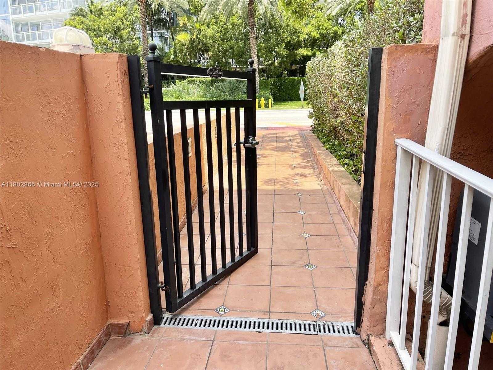 Small Image of 9008 COLLINS AVE #402, Surfside Number 54