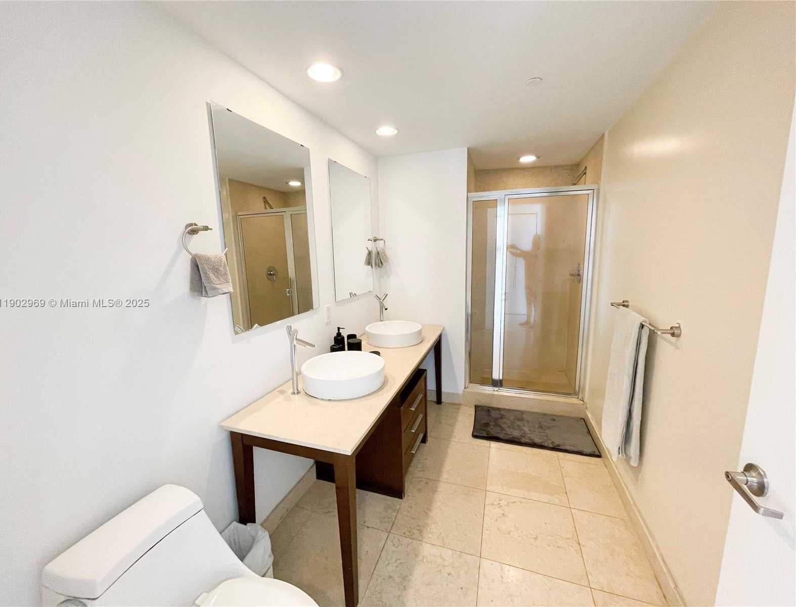 Imagen de Pequeño Objeto