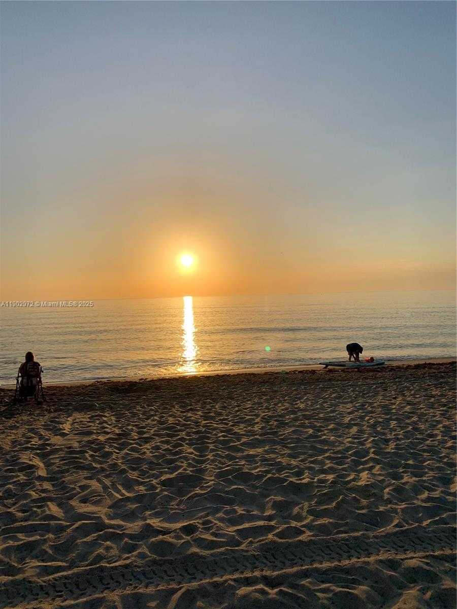 Small Image of 1501 ARTHUR ST #1, Hollywood Number 15