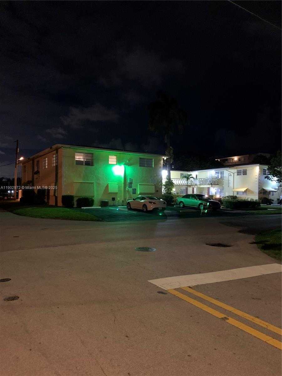 Small Image of 1501 ARTHUR ST #1, Hollywood Number 25