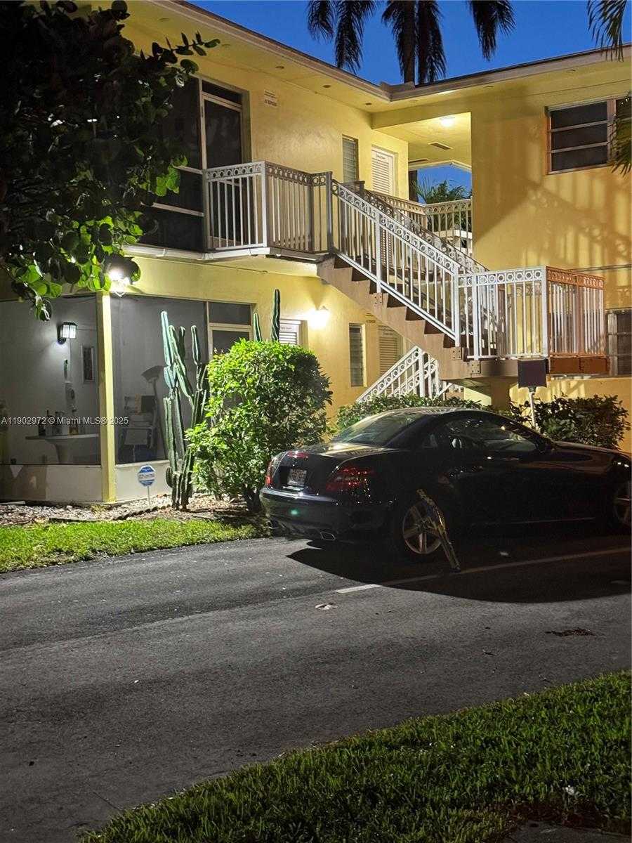 Small Image of 1501 ARTHUR ST #1, Hollywood Number 36