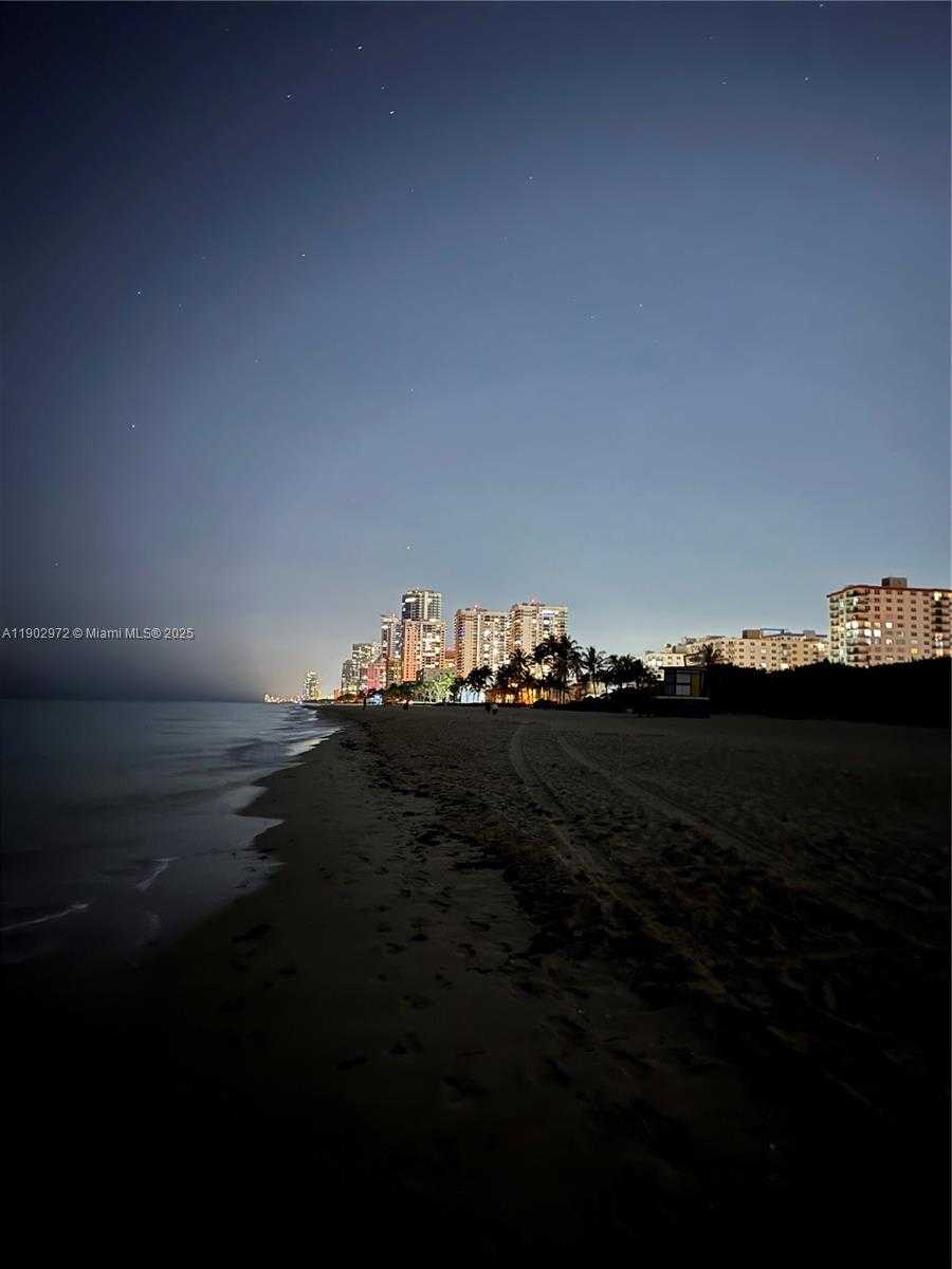 Small Image of 1501 ARTHUR ST #1, Hollywood Number 44