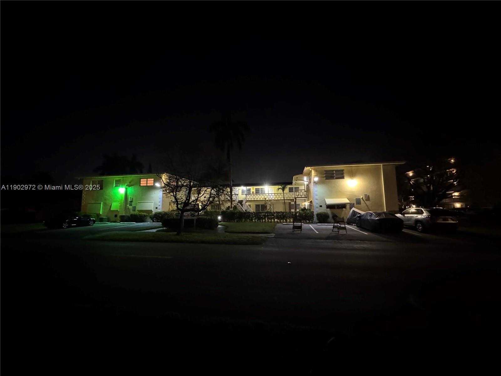 Small Image of 1501 ARTHUR ST #1, Hollywood Number 50