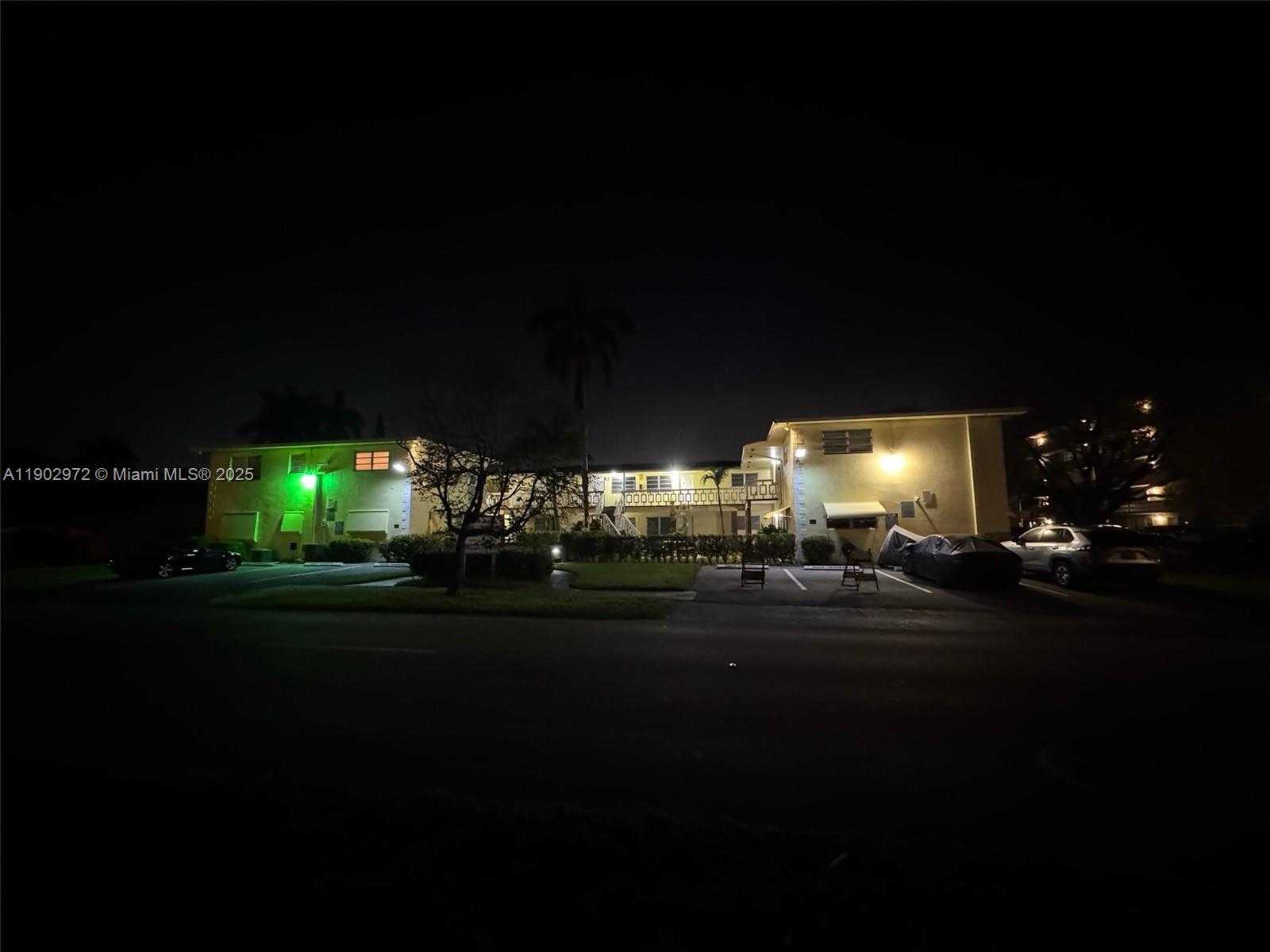 Small Image of 1501 ARTHUR ST #1, Hollywood Number 54