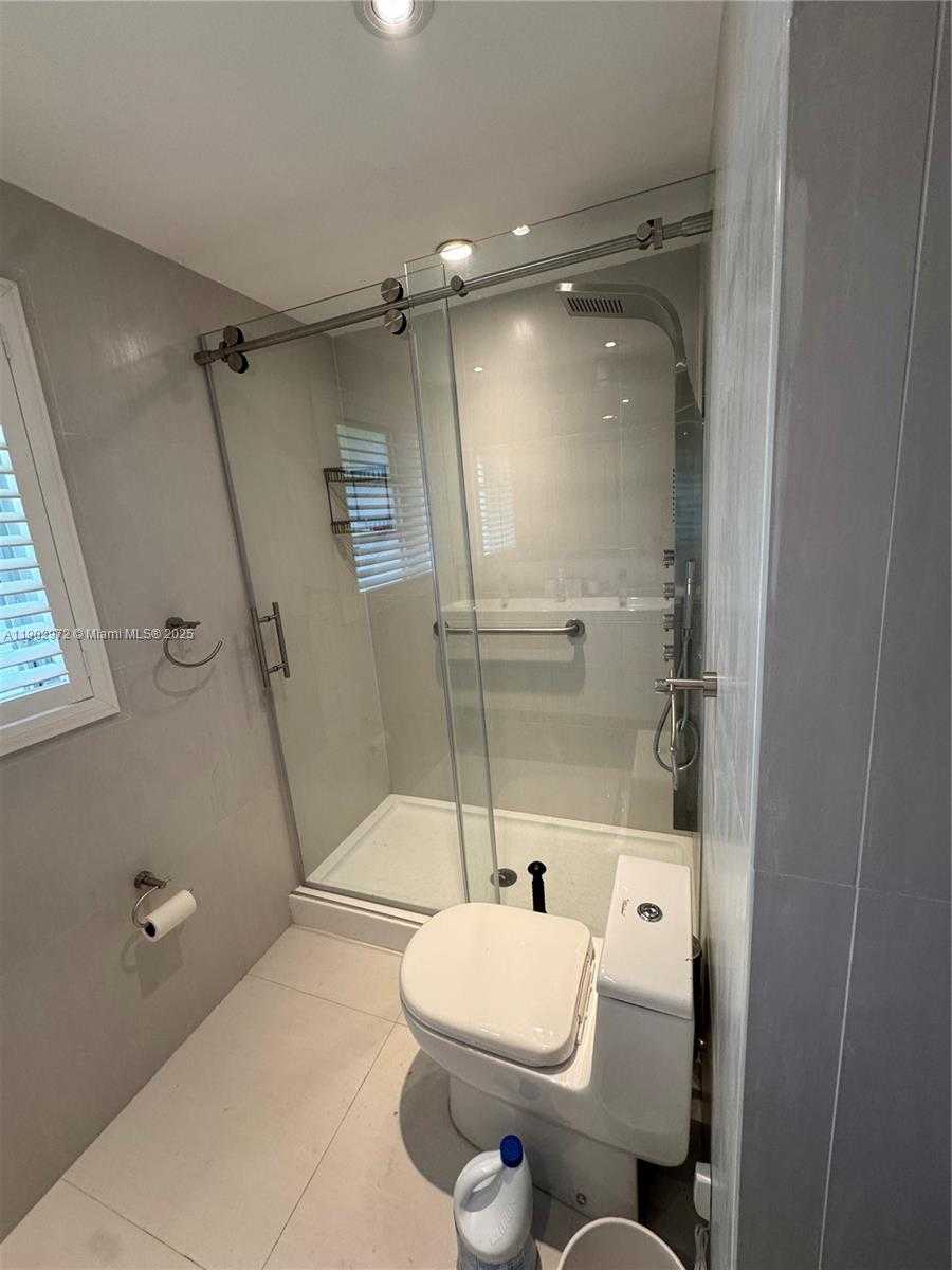 Small Image of 1501 ARTHUR ST #1, Hollywood Number 9